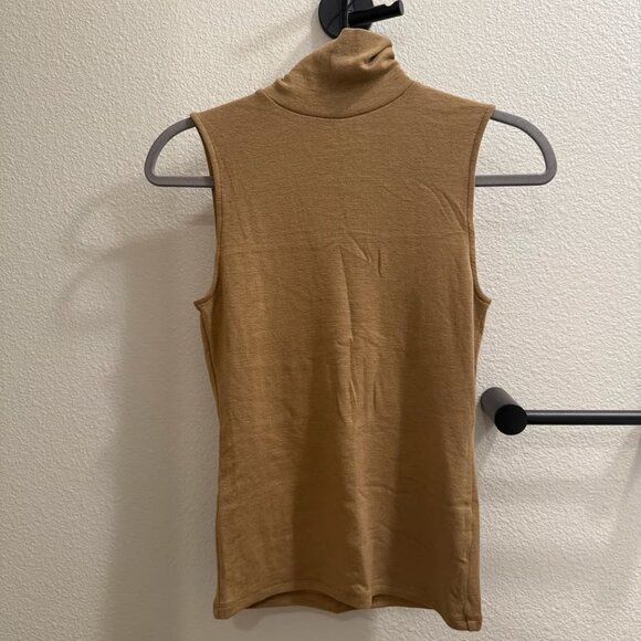 NWOT Vince Wool Sleeveless Turtleneck Stretch Top Camel Tan, size XS - Picture 2 of 3